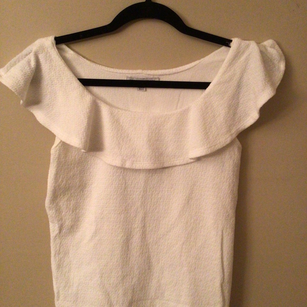 Women’s sleeveless top